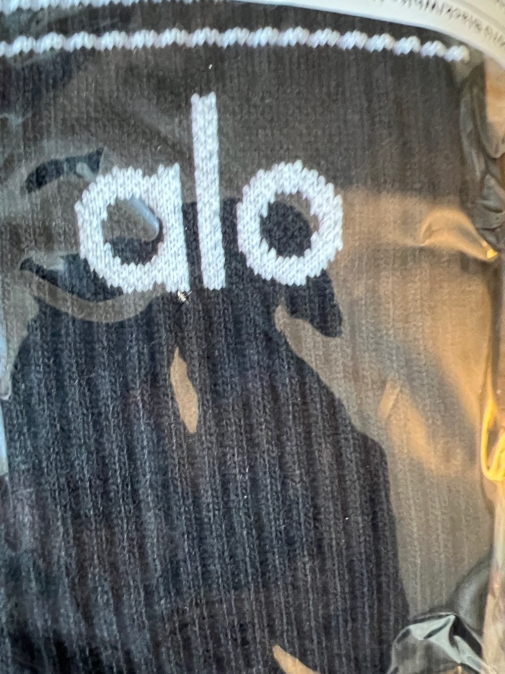 ALO Yoga Black Throwback Athletic Sock Size Medium NWT - Picture 4 of 4